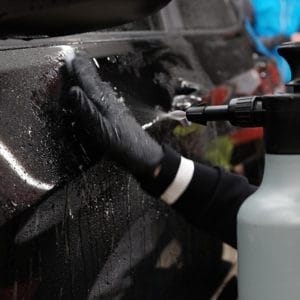 Очистка кузова пластилином