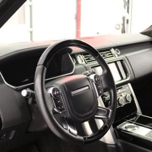 Полировка в салоне автомобиля