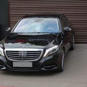 Mercedes Beauty Car Garage