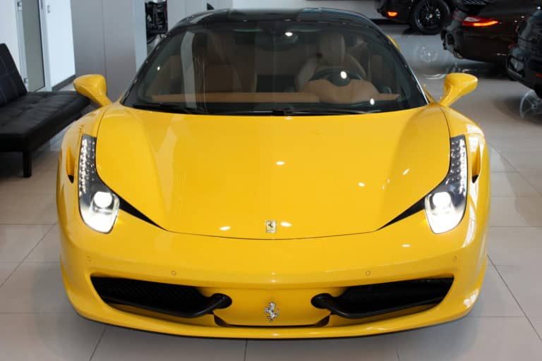 Защитное покрытие на автомобиль