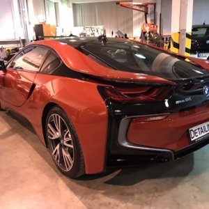 Закрытая презентация BMW i3 и i8 в Днепре