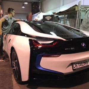 Закрытая презентация BMW i3 и i8 в Днепре