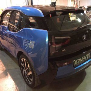 Закрытая презентация BMW i3 и i8 в Днепре