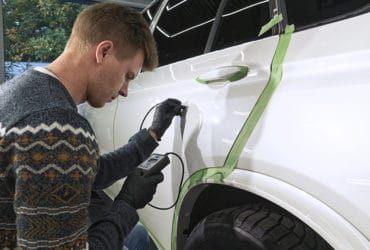 измерение толщины ЛКП в школе детейлинга