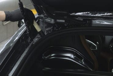 Мытье багажника GTs