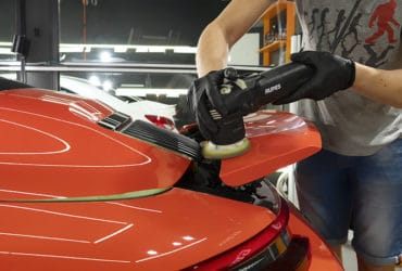 полировка спойлера Carrera