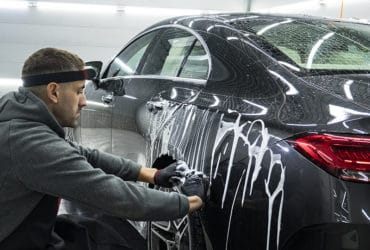 Уборка в Mercedes-Benz