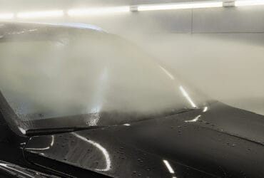 сбивание пены с кузова