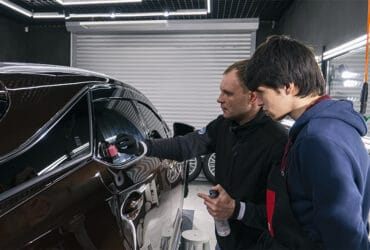 нанесение антидождя