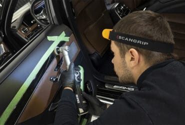 чистка дверной карты