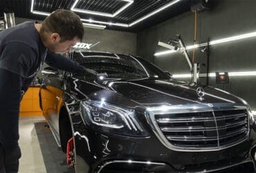 расцарапанная фара