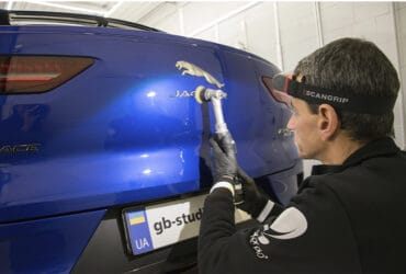 удаление повреждений с логотипа