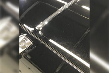 царапины на капоте бентли