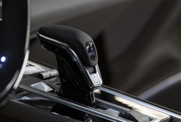 как защитить интерьер авто