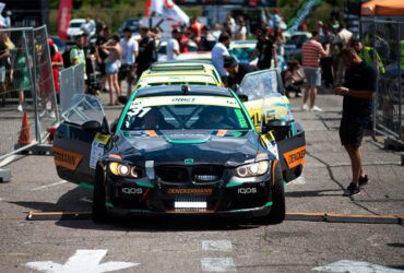 Пилоты гоночных машин на RTR