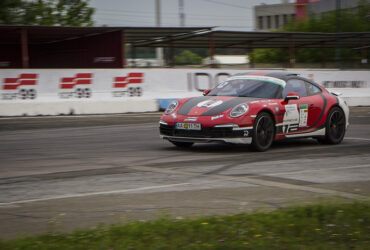 Гоночное авто в Киеве