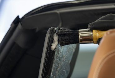 чистка резиновых деталей BMW