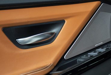 двери и ручки авто изнутри после детейлинга