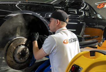 чистка тормозных колодок в BMW