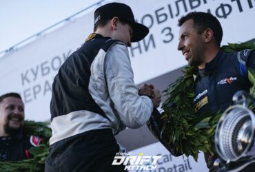 награждение победителей автогонок