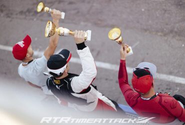 победители автофестиваля с кубками