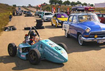 парад автомобилей на 6-м километре