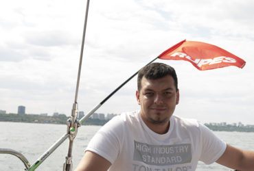 студент школы детейлинга