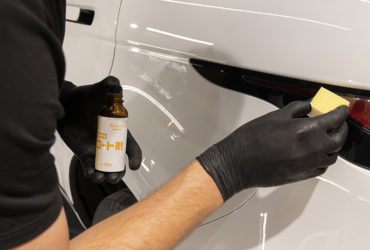 нанесение кварцевого состава на фары