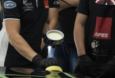 защитный воск для темных автомобилей