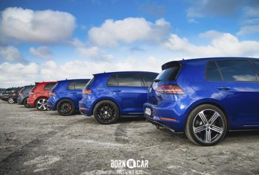 синие автомобили Volkswagen