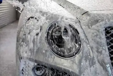 пена на фарах Bentley Bentayga