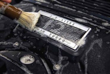 мойка Bentayga вручную, кисточкой