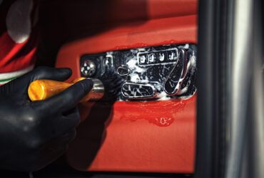 чистка кожаного салона Bentley Bentayga