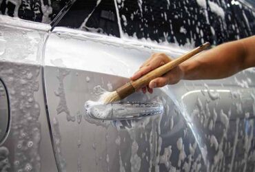 ручная мойка ручек автомобиля Bentayga