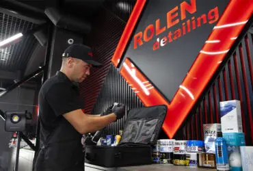 Виталий на рабочем месте в ROLEN