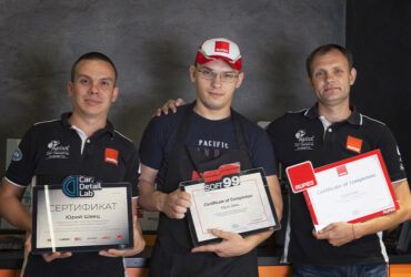 Юрий Швец с инструкторами школы CDL