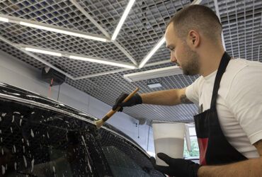 ручная мойка авто кисточкой