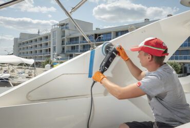 полировка яхты синим шерстяным кругом